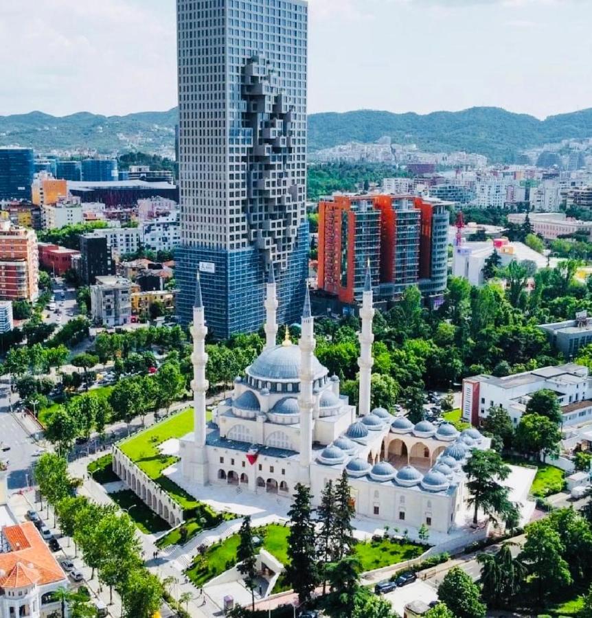 Dream Apartment Тирана Экстерьер фото